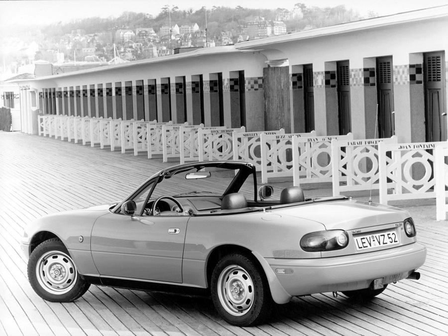 Mazda MX-5 (NA) 1989 года  (фото 8 из 30)